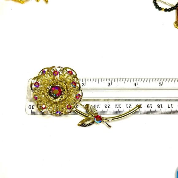 Flower Brooch Signed SARAH Red AB Gold Vtg Vintage Estate Jewelry Pin O06 - Picture 5 of 5